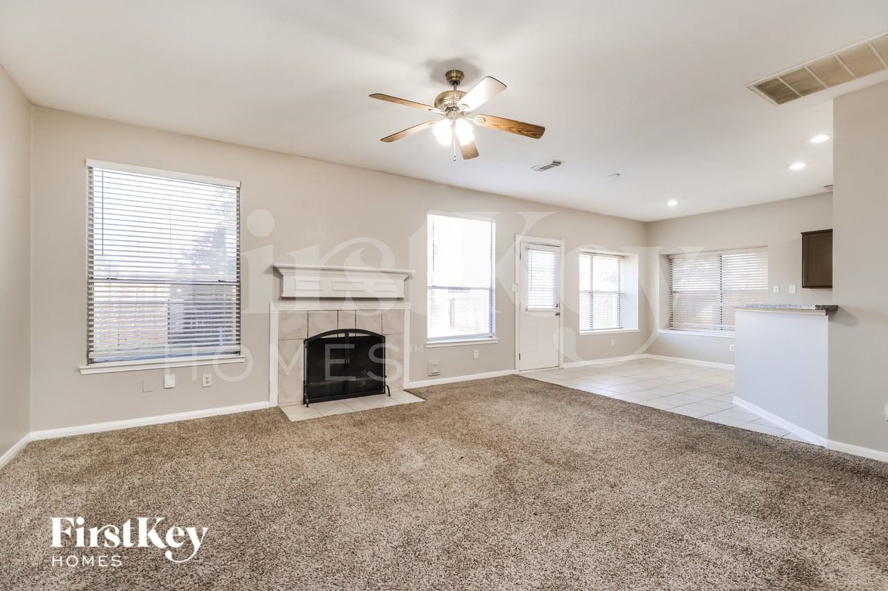 13618 Country Time Cir - Photo 5 of 17