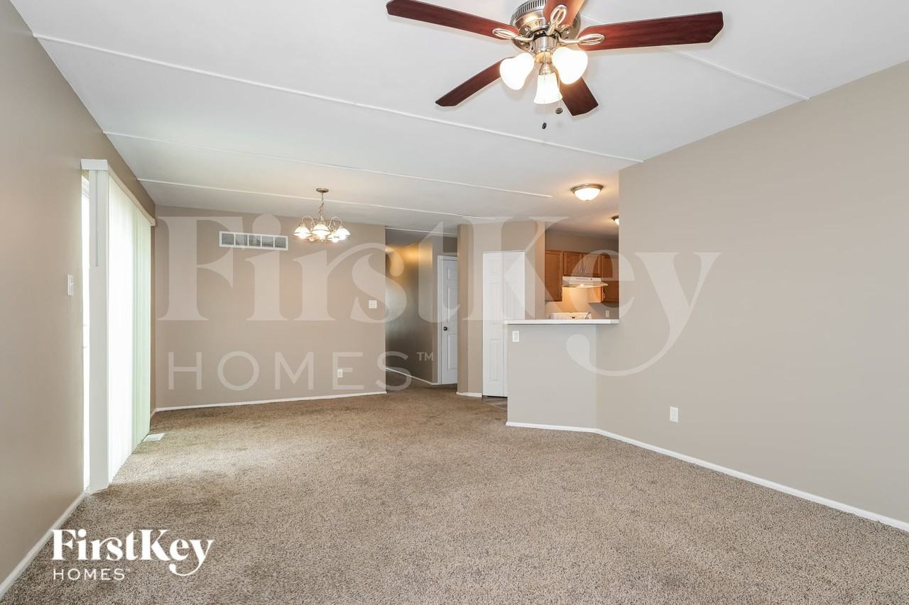 1266 Garden Village Dr - Photo 3 of 19