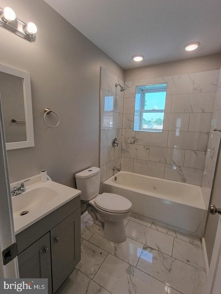 918 N Markoe St - Photo 3 of 10
