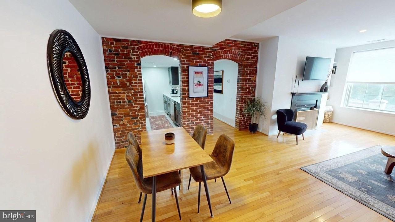 10222 Church St #304 - Photo 3 of 13