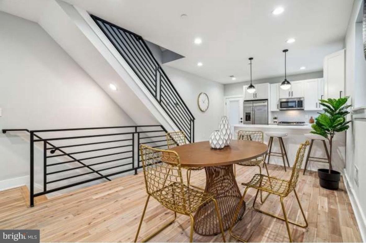 2612 Trenton Ave - Photo 4 of 26