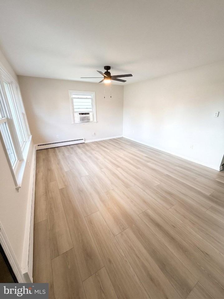302 Diller Rd - Photo 3 of 20