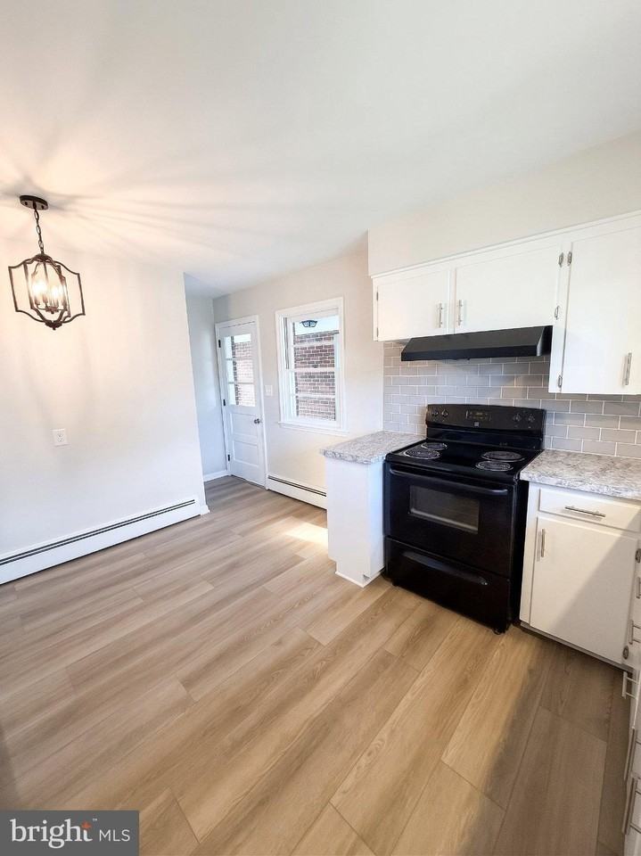 302 Diller Rd - Photo 6 of 20