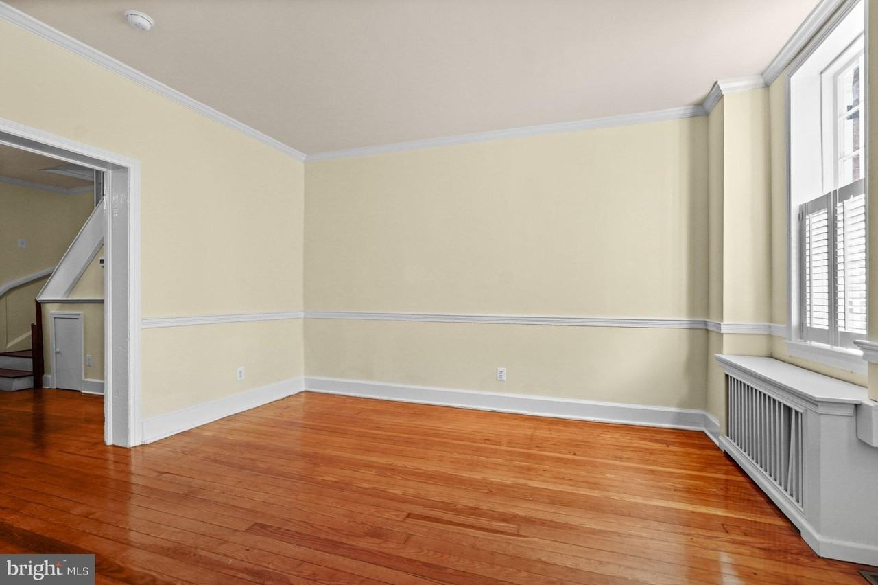 105 Prince St - Photo 4 of 35