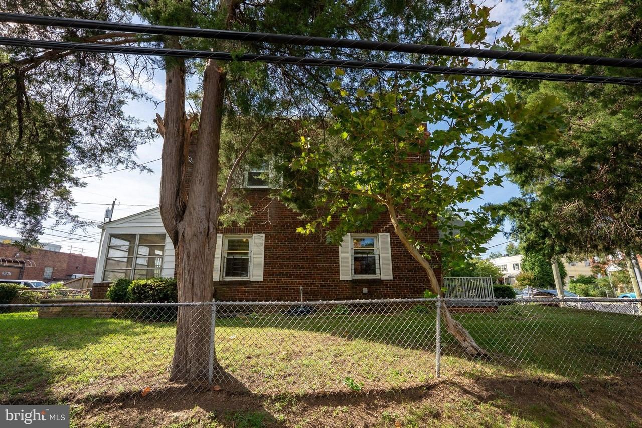 529 N Payne St - Photo 2 of 28