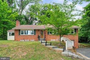 709 E Broad St - Photo 1 of 1