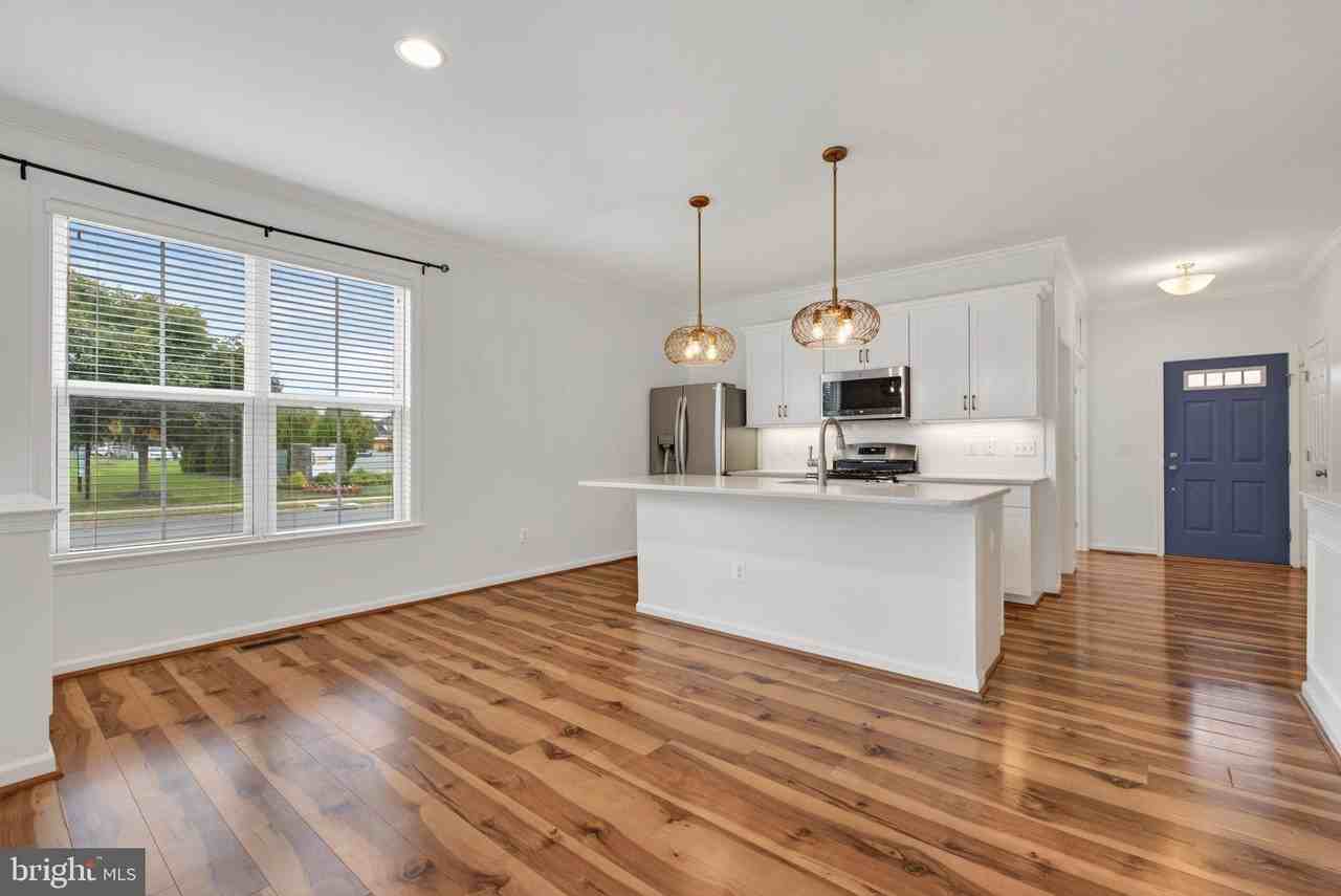 100 Blackford Dr - Photo 6 of 28