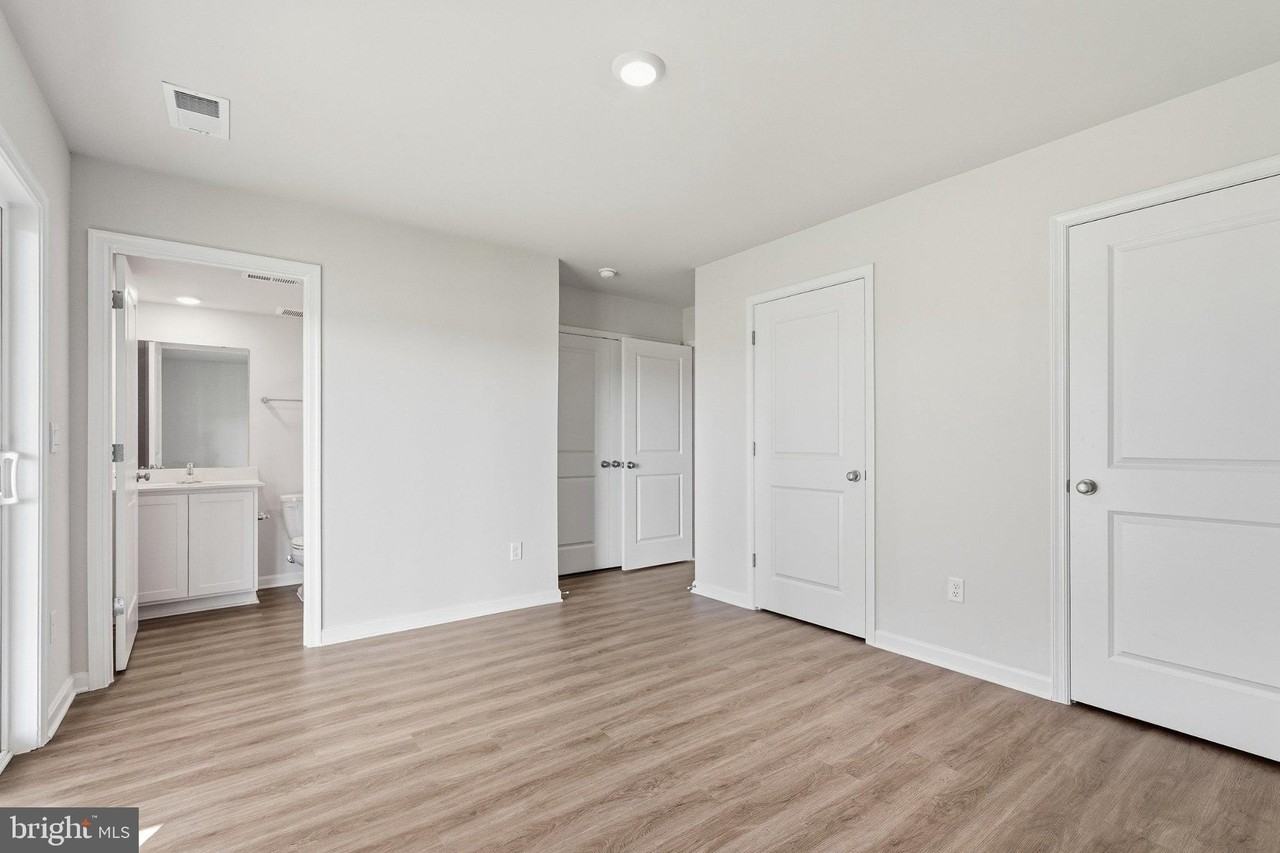 133 Willett Hollow St - Photo 5 of 25