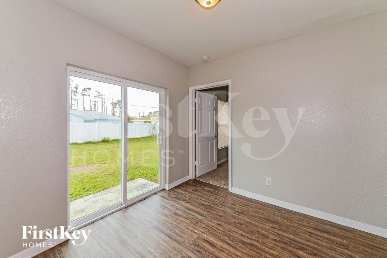 1057 Cassia St - Photo 4 of 16