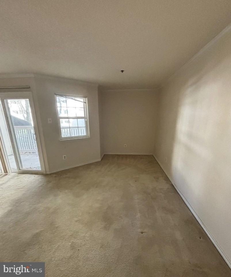 1504 Lincoln Way #108 - Photo 4 of 9