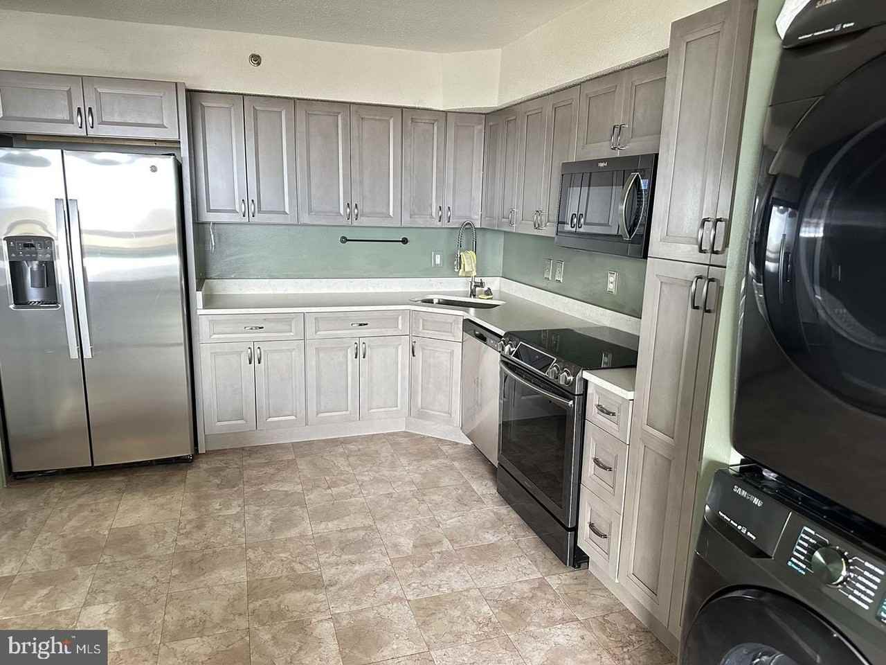 3709 S George Mason Dr #1608 - Photo 5 of 26