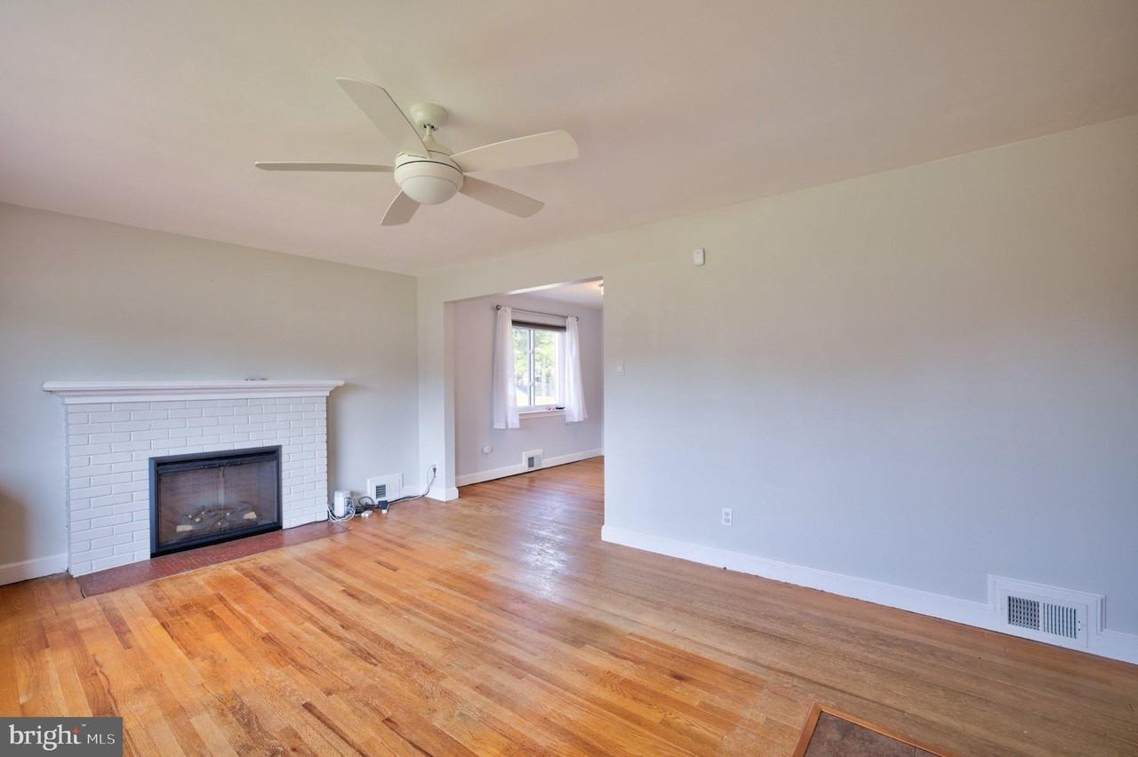 6007 Frederick St - Photo 7 of 48