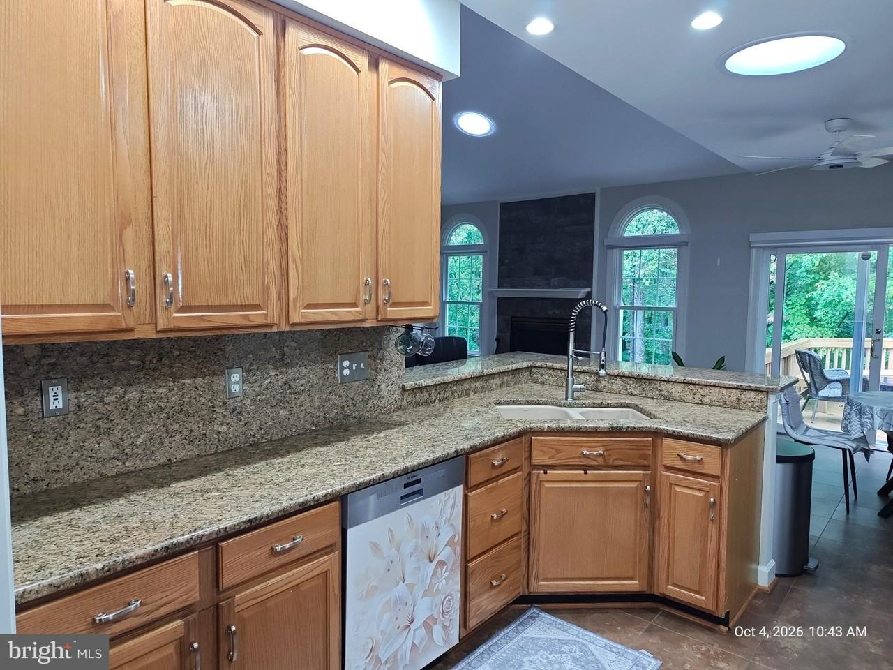 11708 Crest Maple Dr - Photo 5 of 22