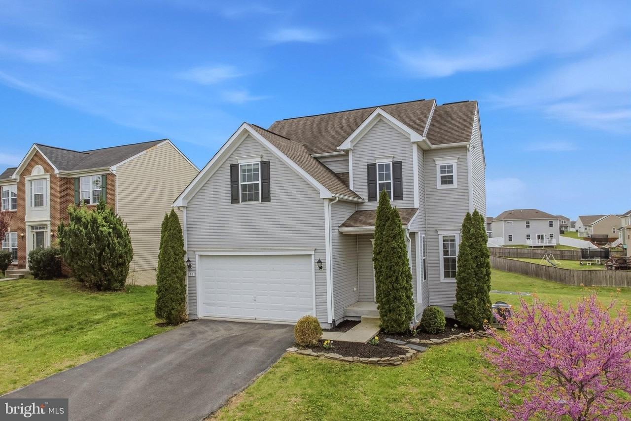 30 Pappy Ct - Photo 2 of 47
