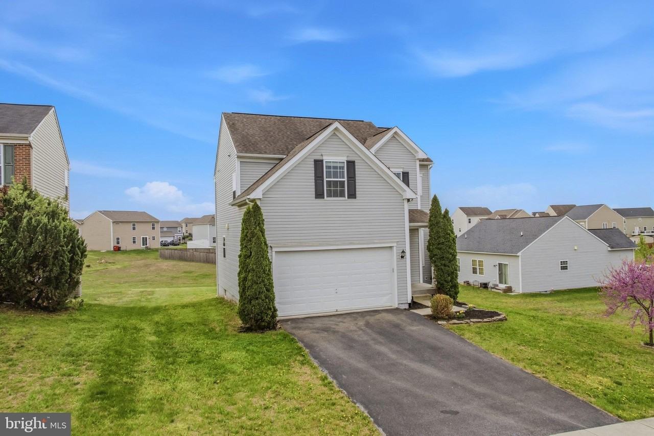 30 Pappy Ct - Photo 3 of 47