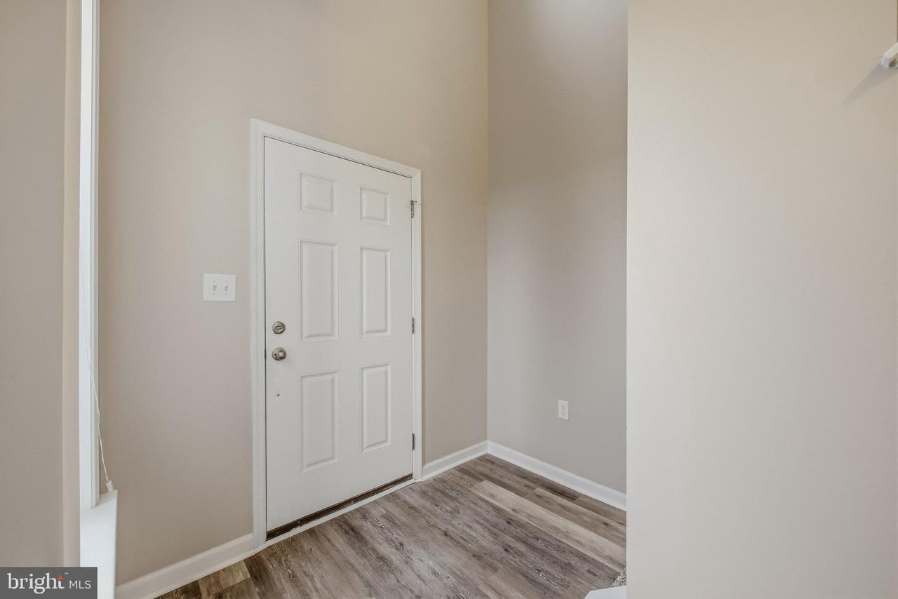 30 Pappy Ct - Photo 5 of 47