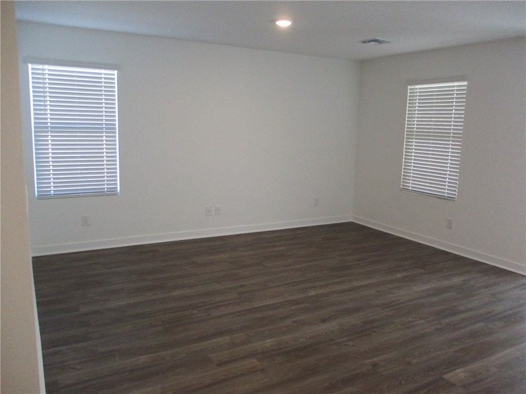 2282 Sarah Pl - Photo 3 of 16