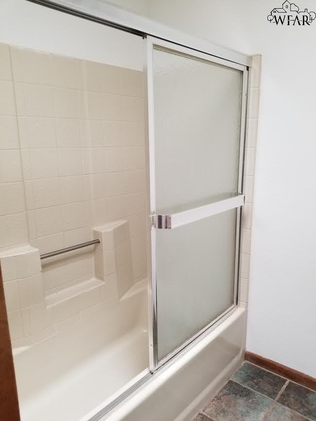 1220 Montgomery St - Photo 5 of 12