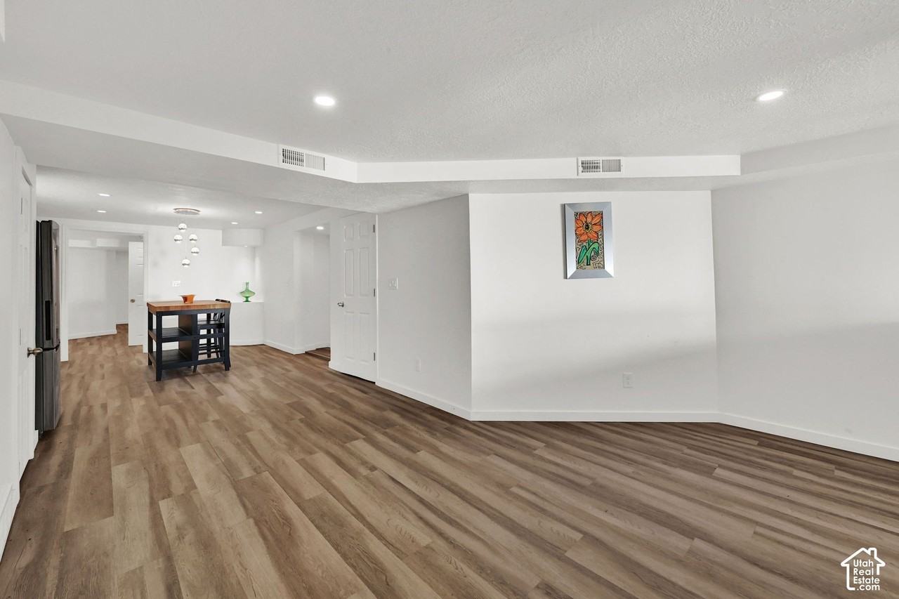 564 E 11th Ave #A - Photo 6 of 25