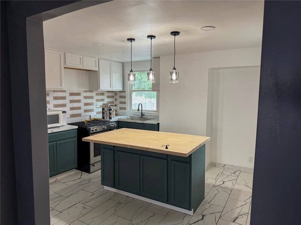 1385 5th Ave - Photo 3 of 23