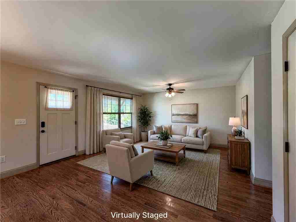 122 Deer Knoll Dr - Photo 3 of 12