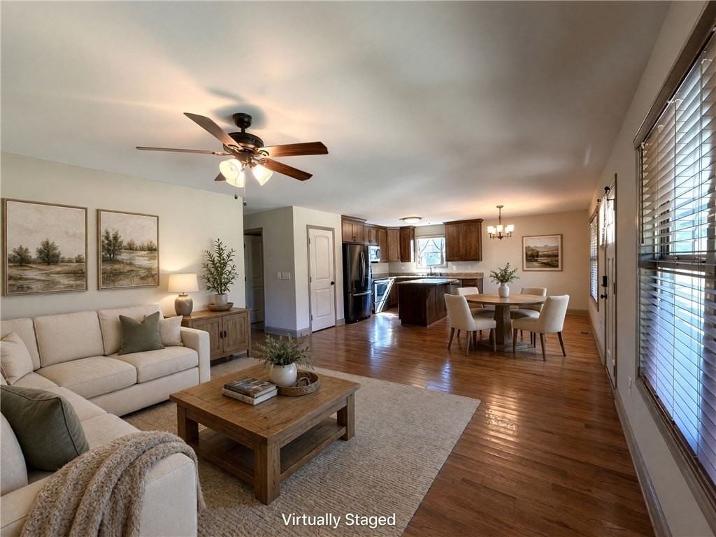 122 Deer Knoll Dr - Photo 4 of 12