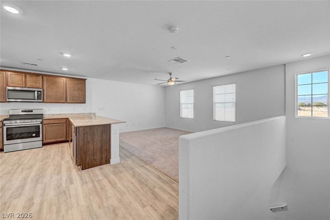 5208 Steep Cliffs Ave - Photo 4 of 36