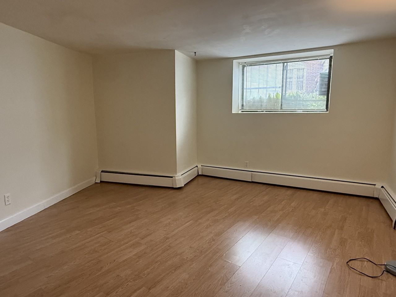 100 Lanark Rd #14 - Photo 4 of 13