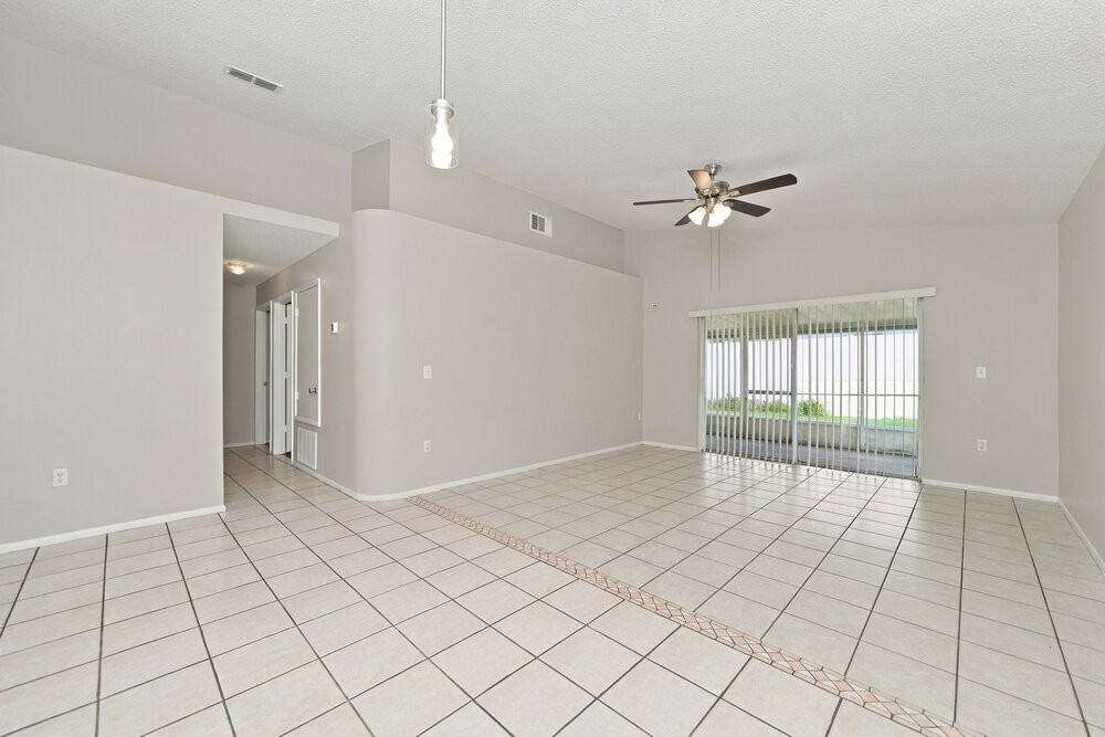 977 Eagles Forrest Dr - Photo 6 of 16