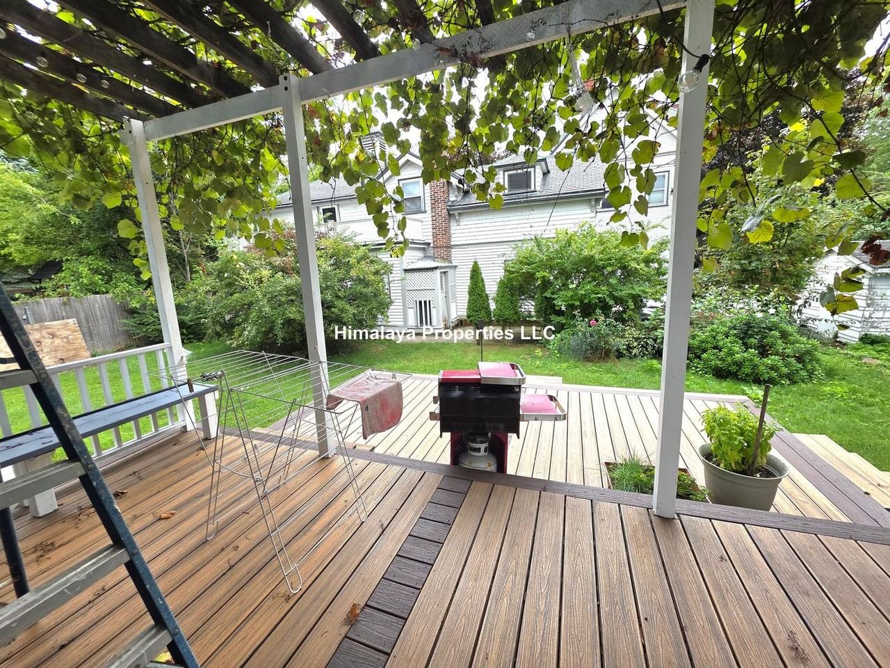 47 Barnard Ave - Photo 7 of 12