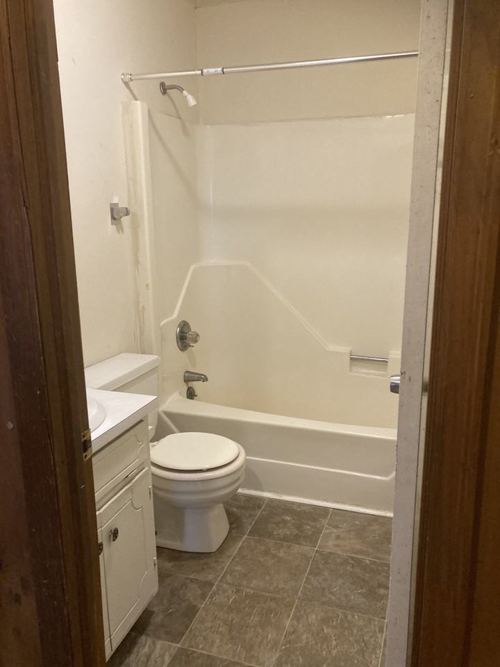 2015 Craven St #2 - Photo 3 of 9