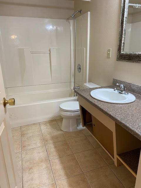 9029 35th Ave Sw #306 - Photo 4 of 8
