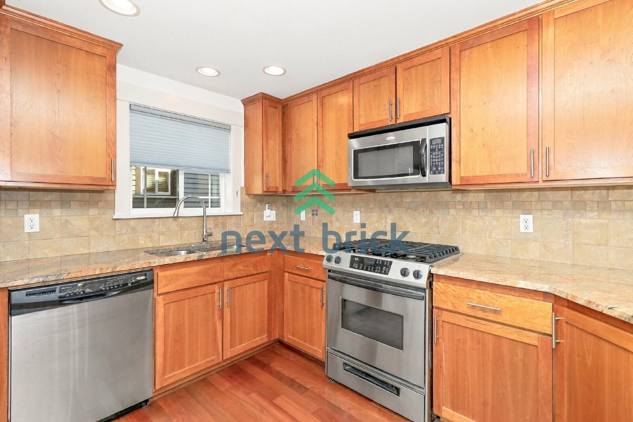 2715 W Jameson St #B - Photo 7 of 28
