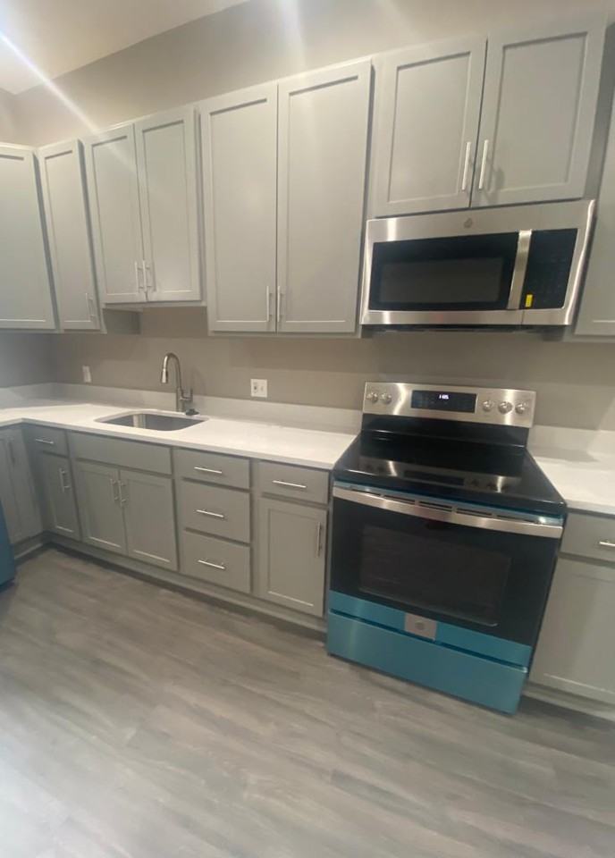 2122 Druid Hill Ave - Photo 2 of 7