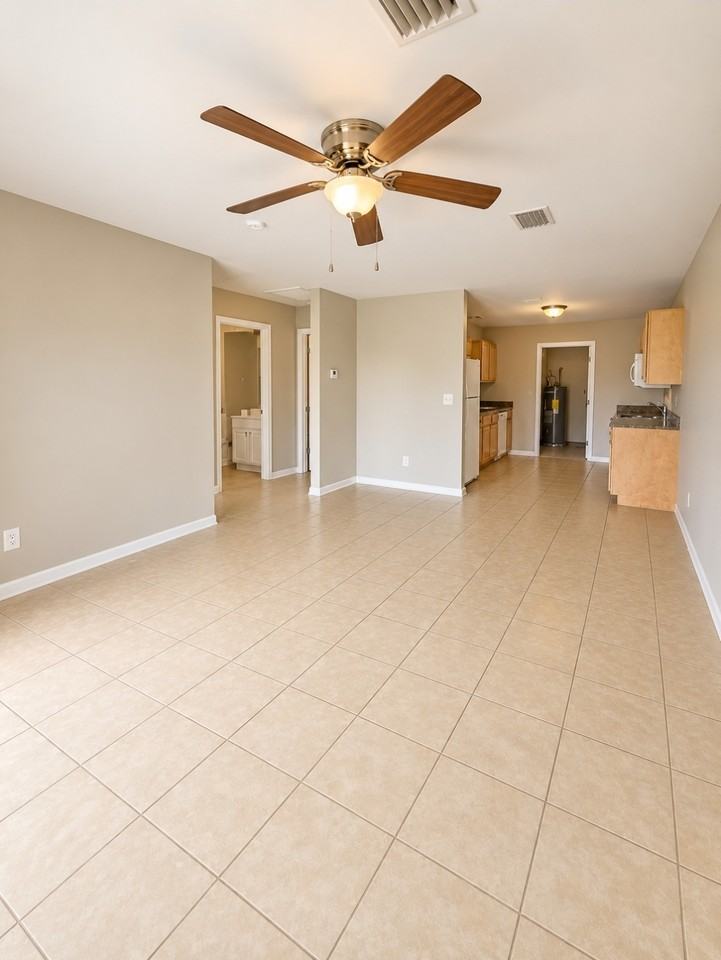 25155 Lavinia Ave #A - Photo 3 of 9