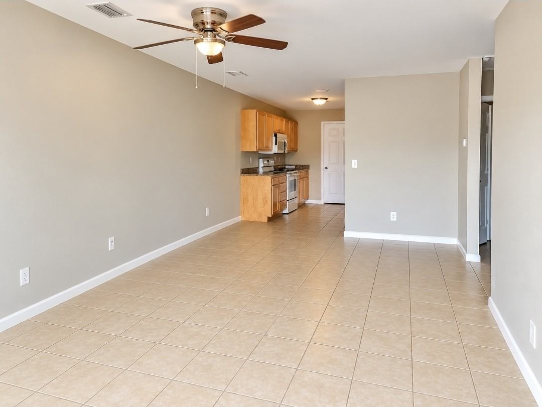 25155 Lavinia Ave #B - Photo 5 of 16
