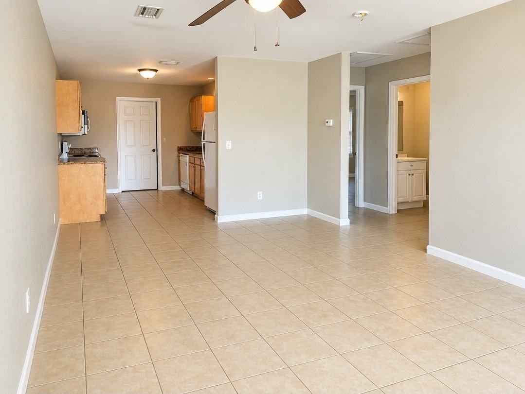 25155 Lavinia Ave #B - Photo 7 of 16
