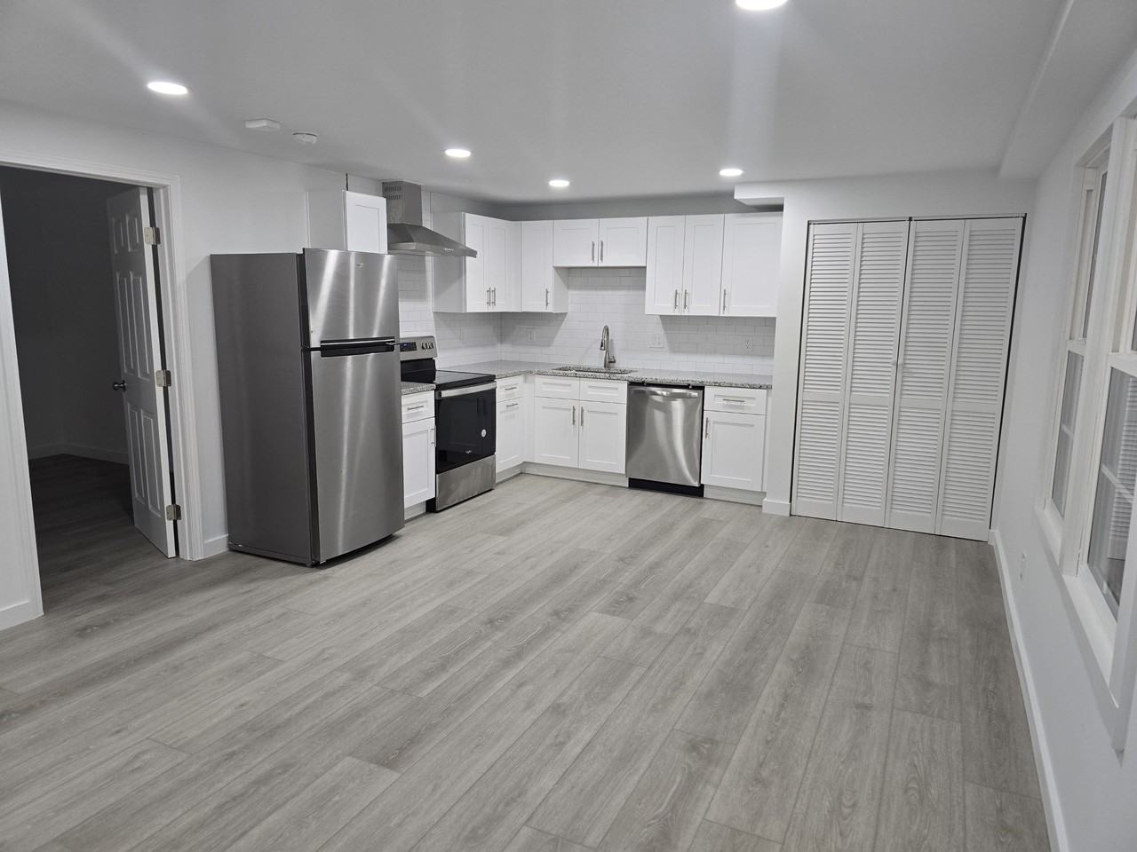 4962 Thornwood Trce Nw #2 - Photo 2 of 7