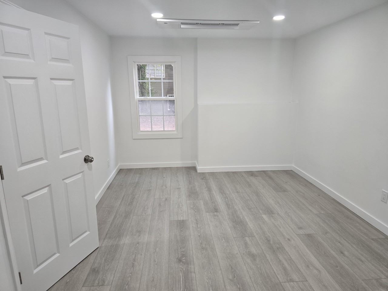 4962 Thornwood Trce Nw #2 - Photo 3 of 7