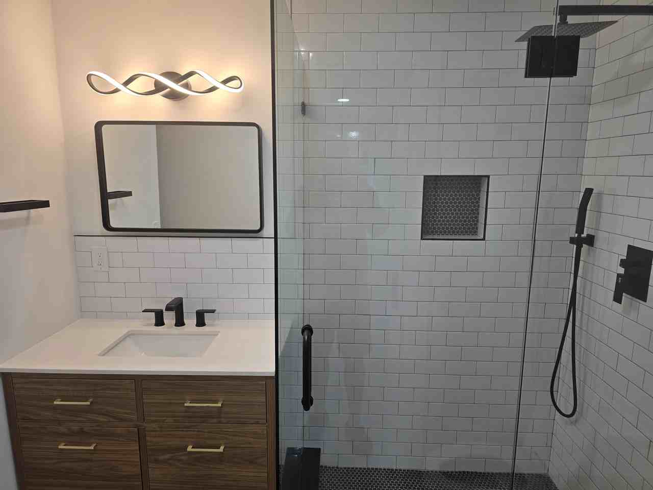 4962 Thornwood Trce Nw #2 - Photo 4 of 7
