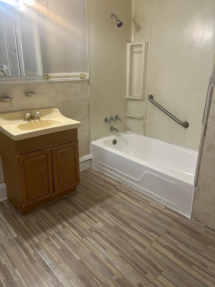 3701 E 69th St - Photo 7 of 16