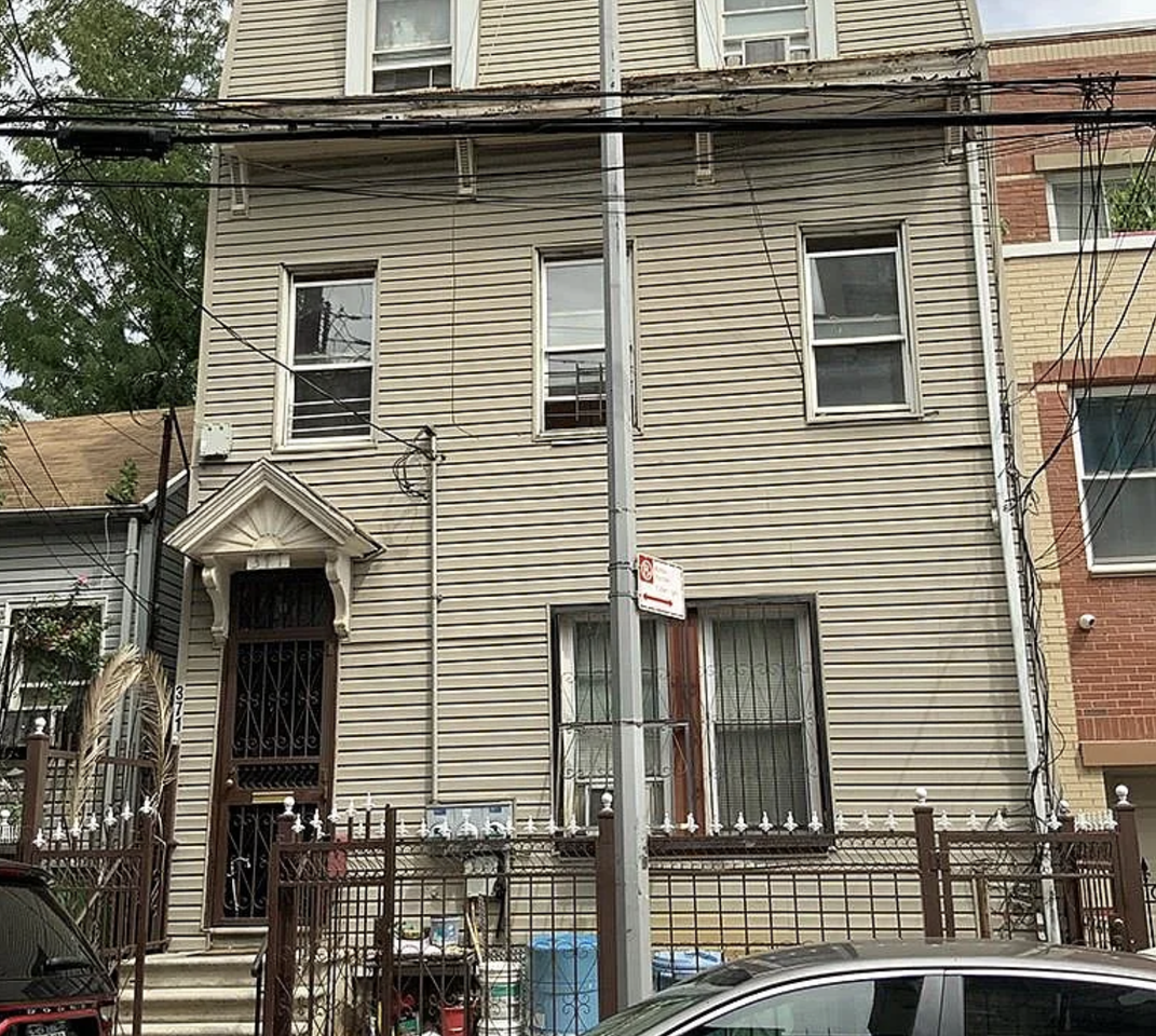 371 E 159th St #3 - Photo 2 of 3