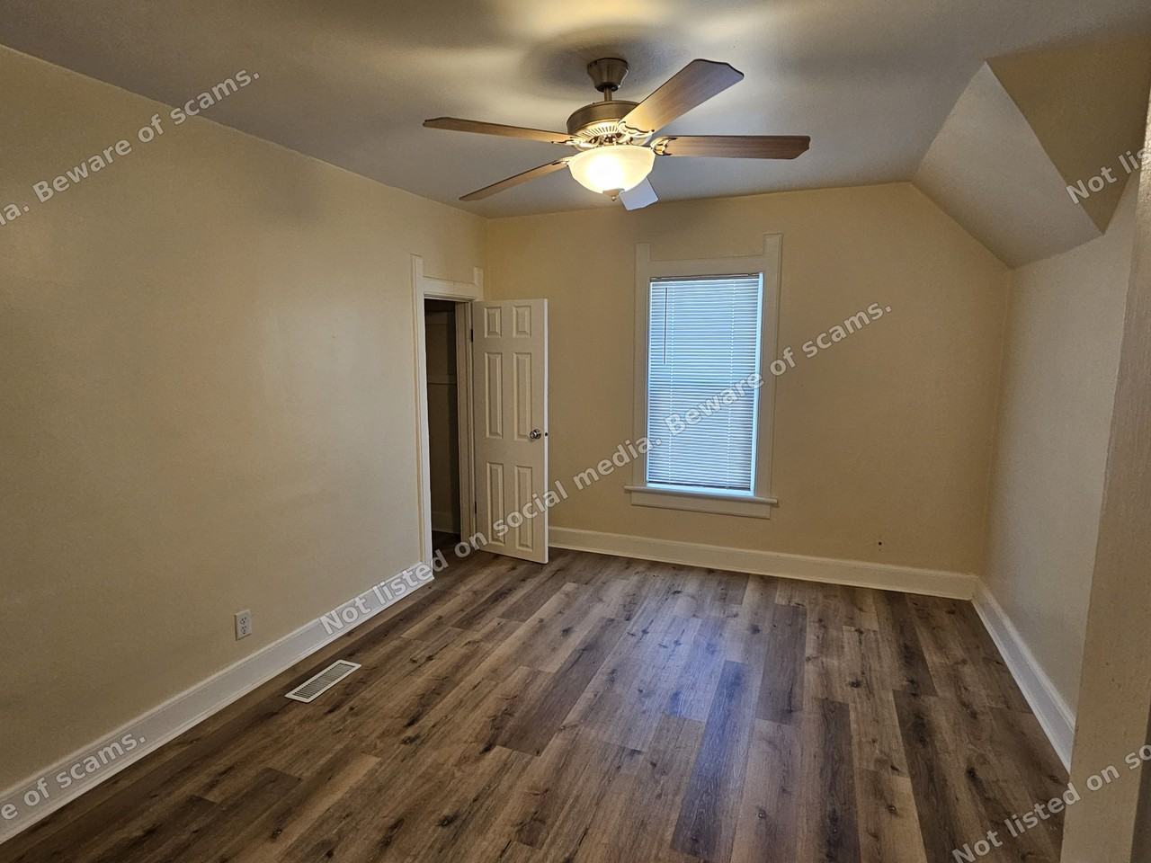 427 N Johnson St - Photo 7 of 13