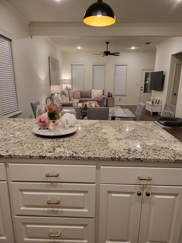 1683 Alamo Xing - Photo 7 of 28