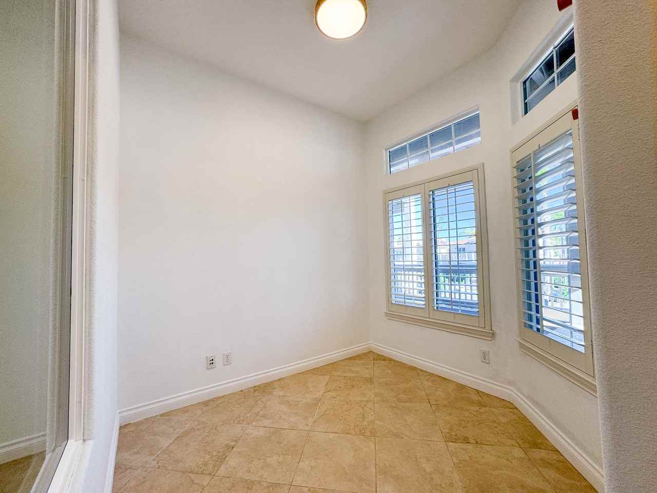 2523 Navarra Dr #103 - Photo 5 of 36