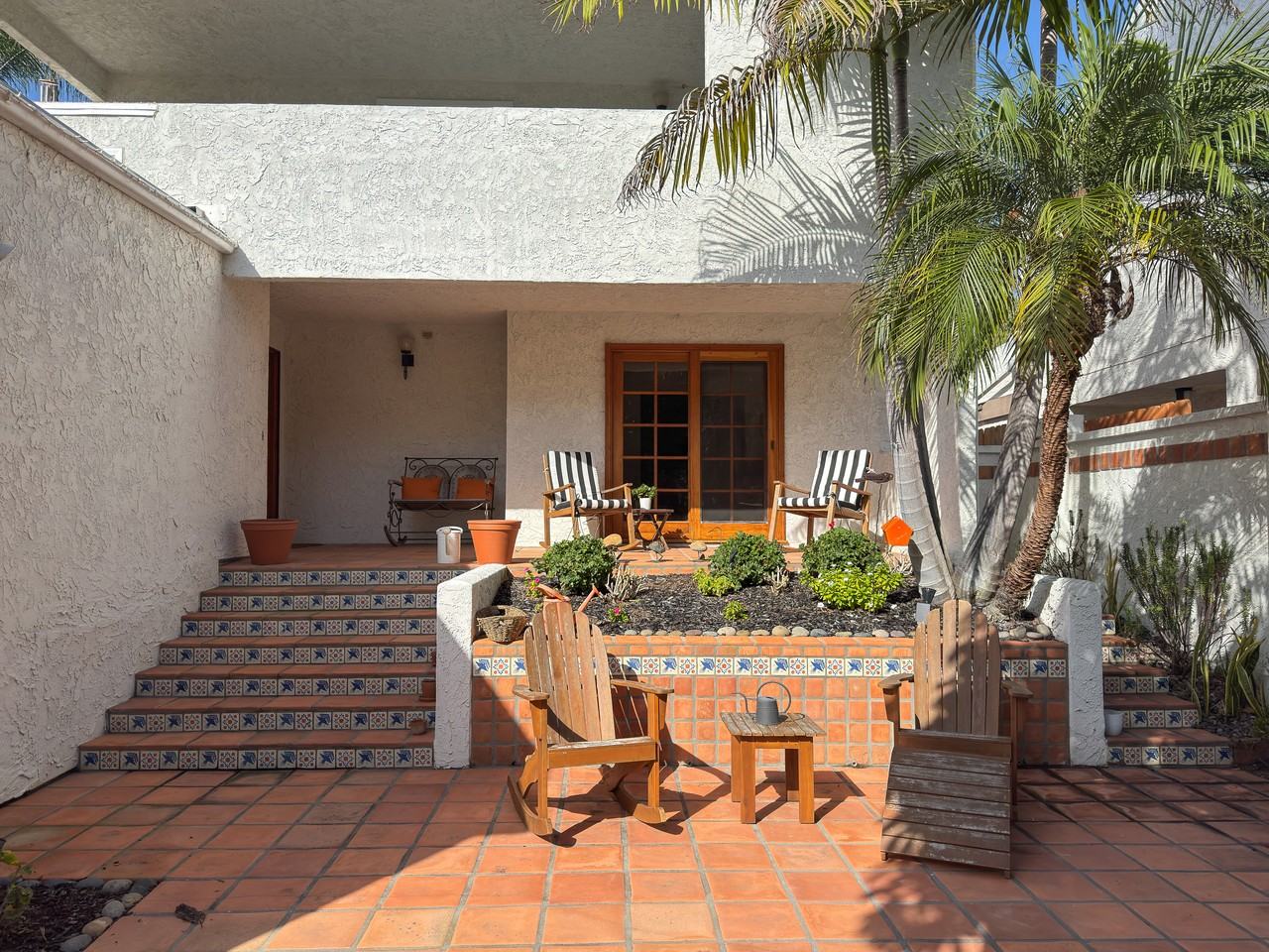 14018 Mango Dr - Photo 3 of 39