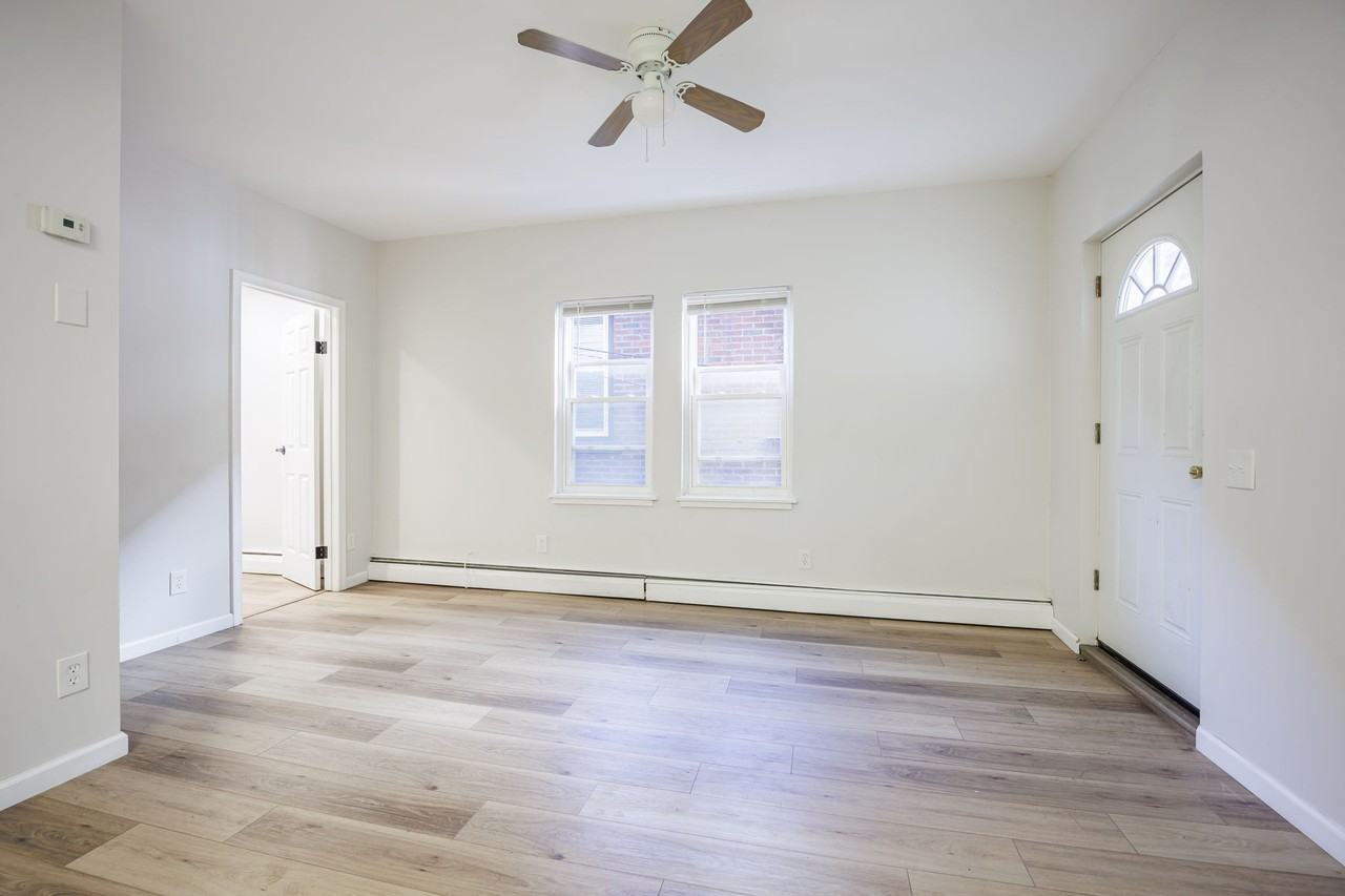 361 Broadway #6 - Photo 7 of 12