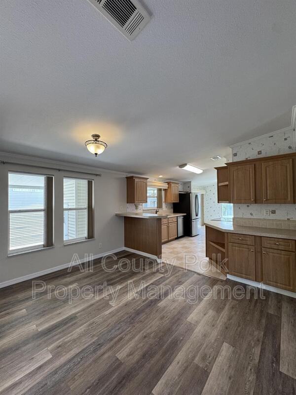 106 Reineke Rd - Photo 6 of 35