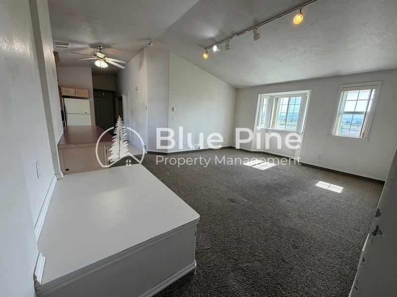 2268 Stace St - Photo 2 of 11