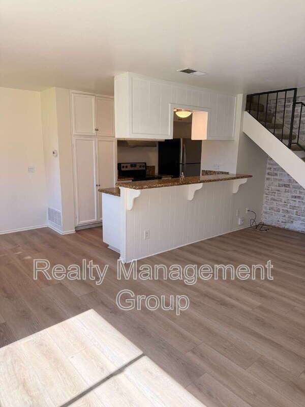 9846 Mission Viejo Ct #2 - Photo 3 of 17